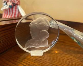Danbury Mint Mothers Day Crystal Paperweight 