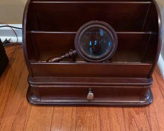 vintage magnifying glass 