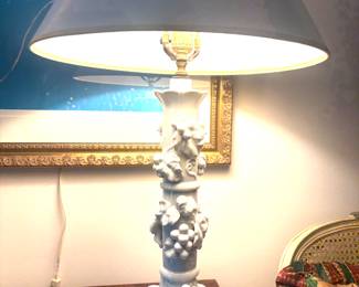 Ceramic grape and leaf motif table lamp