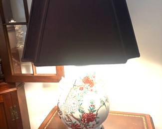 Asian porcelain lamp