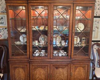 Wellington Hall Inlayed Mahogany 8 Door Breakfront (17"D x 88"H x 72"W)