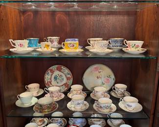 Large Collection of Porcelain China Tea Cups & Saucers