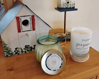 LF115Bird Houses And Candles