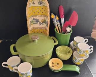 LF194Food Network Cookware Set