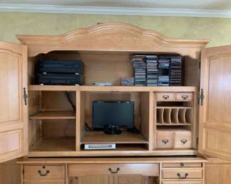 LF188VEntertainment Cabinet and Yamaha gear