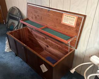 Lane Cedar Chest