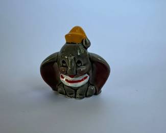 Dumbo Figurine - Disney Showcase Collection