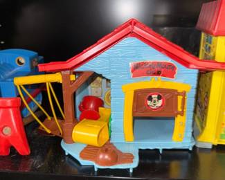 1976 Hasbro Romper Room Weebles Mickey Mouse Clubhouse playset