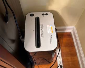Royal PX1201 12-Sheet Crosscut Shredder
