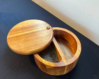 Paula Deen Wooden Salt and Pepper Box Cellar