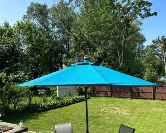 Outdoor Round Glass Table Patio Set