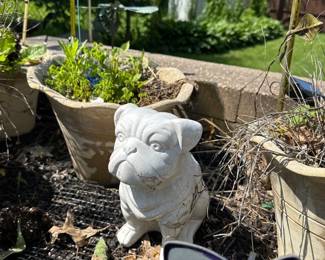 english bulldog statue