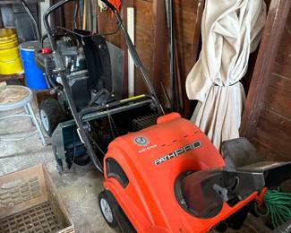Ariens Path-Pro 21 inch single stage snow blower