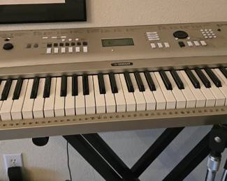 Yamaha Keyboard 