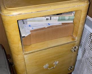 Vintage Nightstand Bedroom Furniture Set