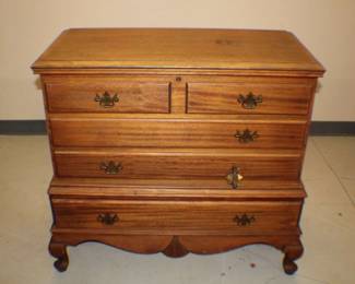 Vintage Mahogany Chest of Drawers with Brass Hardware