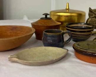 Vintage Dcor Tableware Collection