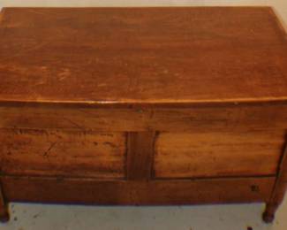 Vintage Wooden Storage Chest with Hinged Lid