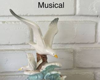 Otagiri Sea Gull Music Box plays "Misty"- Vintage