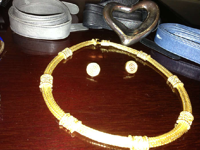 18K Gold Greek Necklace 
Matching Earrings