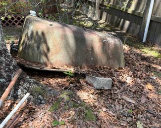 Cast iron antique tub