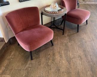 Cute side chairs!!
