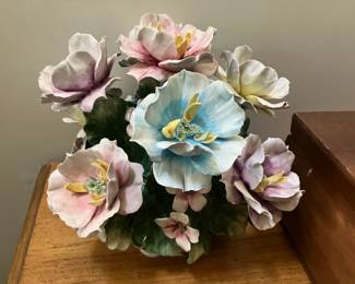 Porcelain bouquet, L. Riole Va Italy