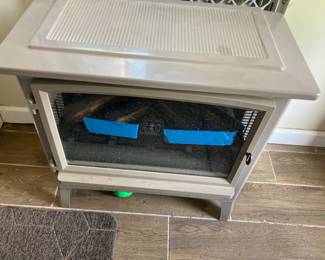 Electric fireplace heater w remote