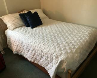 Full size bed