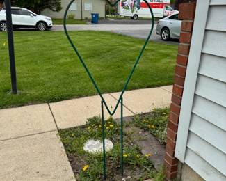 heart iron yard ornament