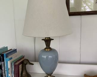Nice lamps, brass bookends,
Books