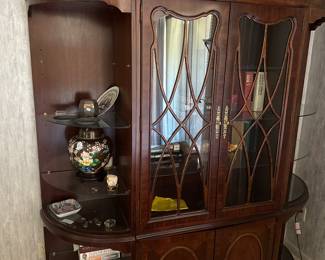 Beautiful Dispkay Cabinet