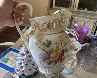 Beautiful Lenox Tea Pot