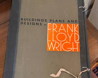 Frank Lloyd Wright, Buildings Plans & Designs -- 100 Large Drawings & Plans From His Early Career (1893-1910). Horizon Press, New York. Two Available. Photo 1 of 2.
