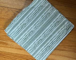 Green & White Napkins.