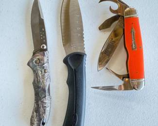 108 PairofFoldingBuckKnivesMarblesWorkmanKnife