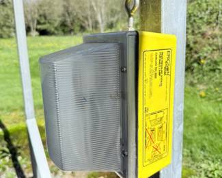 13 EricsonHighPressureSodiumPortableLamp