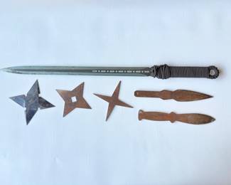 88 CollectionThrowingStarsKnivesSmallSword