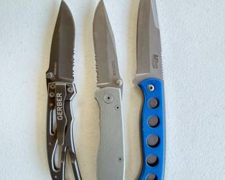 29 2GerberFoldingKnivesMTechFoldingKnifewCase
