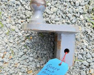 135 BWGooseneckExtenderTrailerHitch