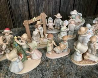 Circle of Friends figurines