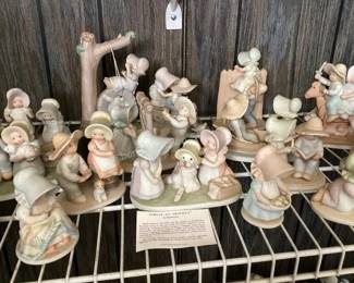 Circle of Friends figurines