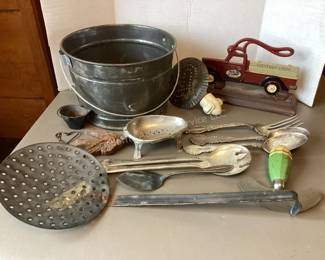 Vintage kitchen wares