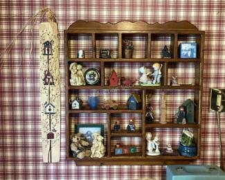 Home decor & knick knack shelf