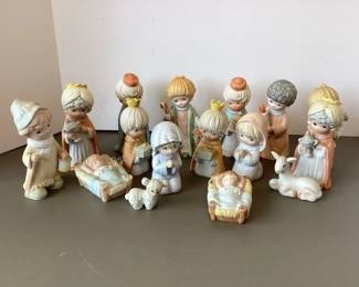 HOMCO nativity figurines