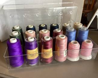 Overlock thread spools