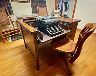 Antique Mahogany Reception Office *Typewriter Desk
-Folding hidden typewriter compartment, pullout top and 3 drawers. 
42”w 32”d 30”h
*Typewriter is display only NFS
