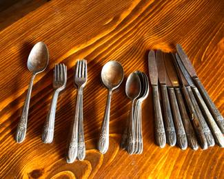 Silverplate “Triumph” flatware