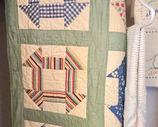 - Wonderful all Hand-sewn and pieced Quilt in "Attic Window" or "Crows Nest" pattern. Reverse is solid Mint Green Chintz. 1940s