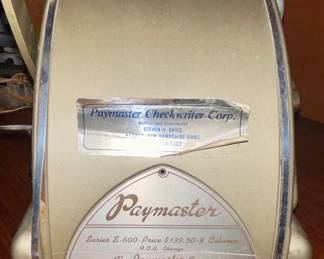 Detail pic, back side
1950s Paymaster Series S-600 with its key